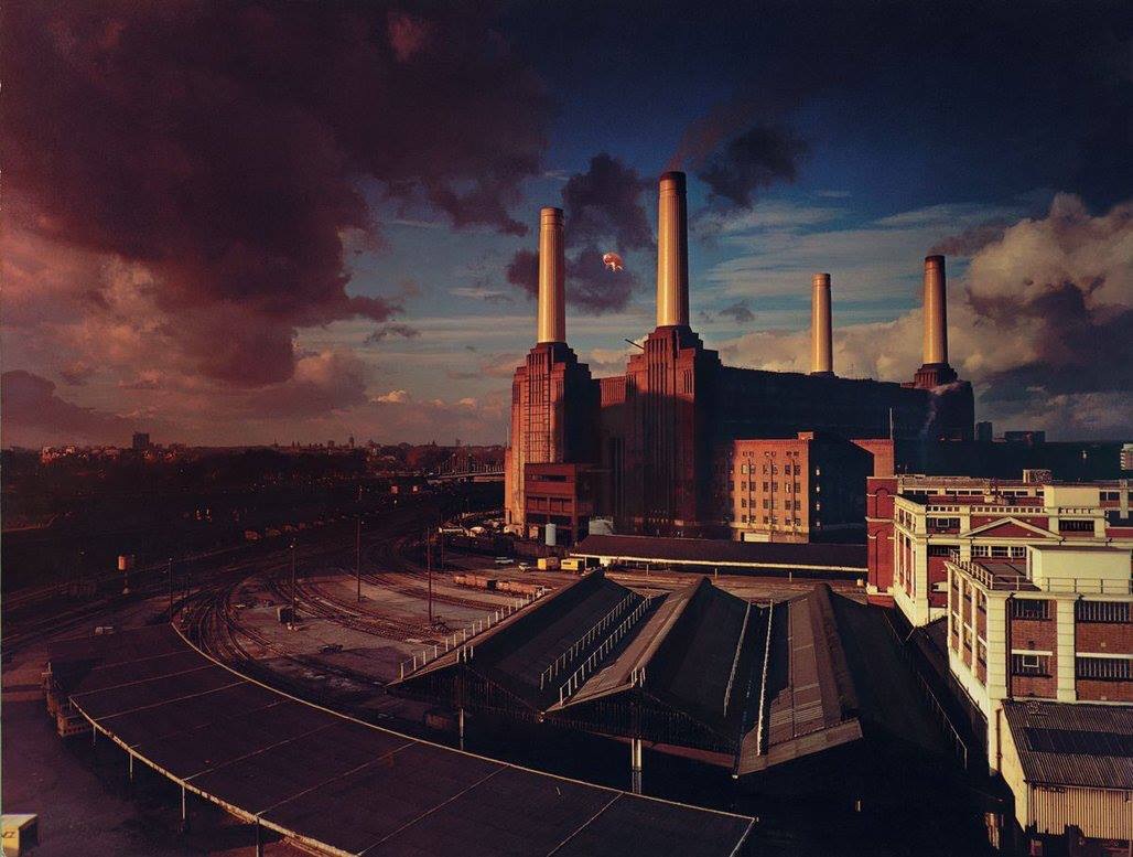 Destaque: Capa do álbum "Animals", da banda Pink Floyd